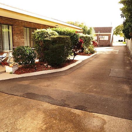 Twin Pines Motel Mooloolaba Εξωτερικό φωτογραφία