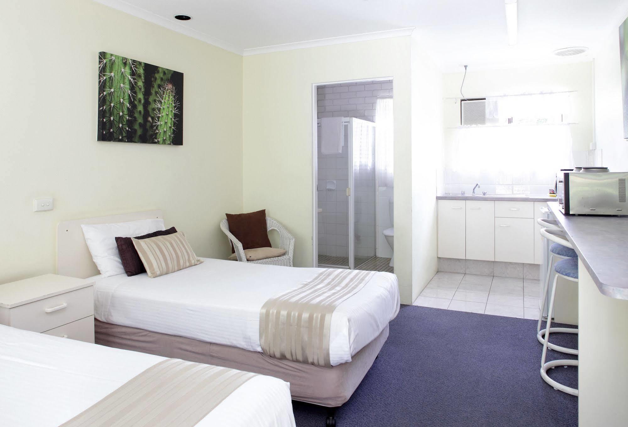 Twin Pines Motel Mooloolaba Εξωτερικό φωτογραφία