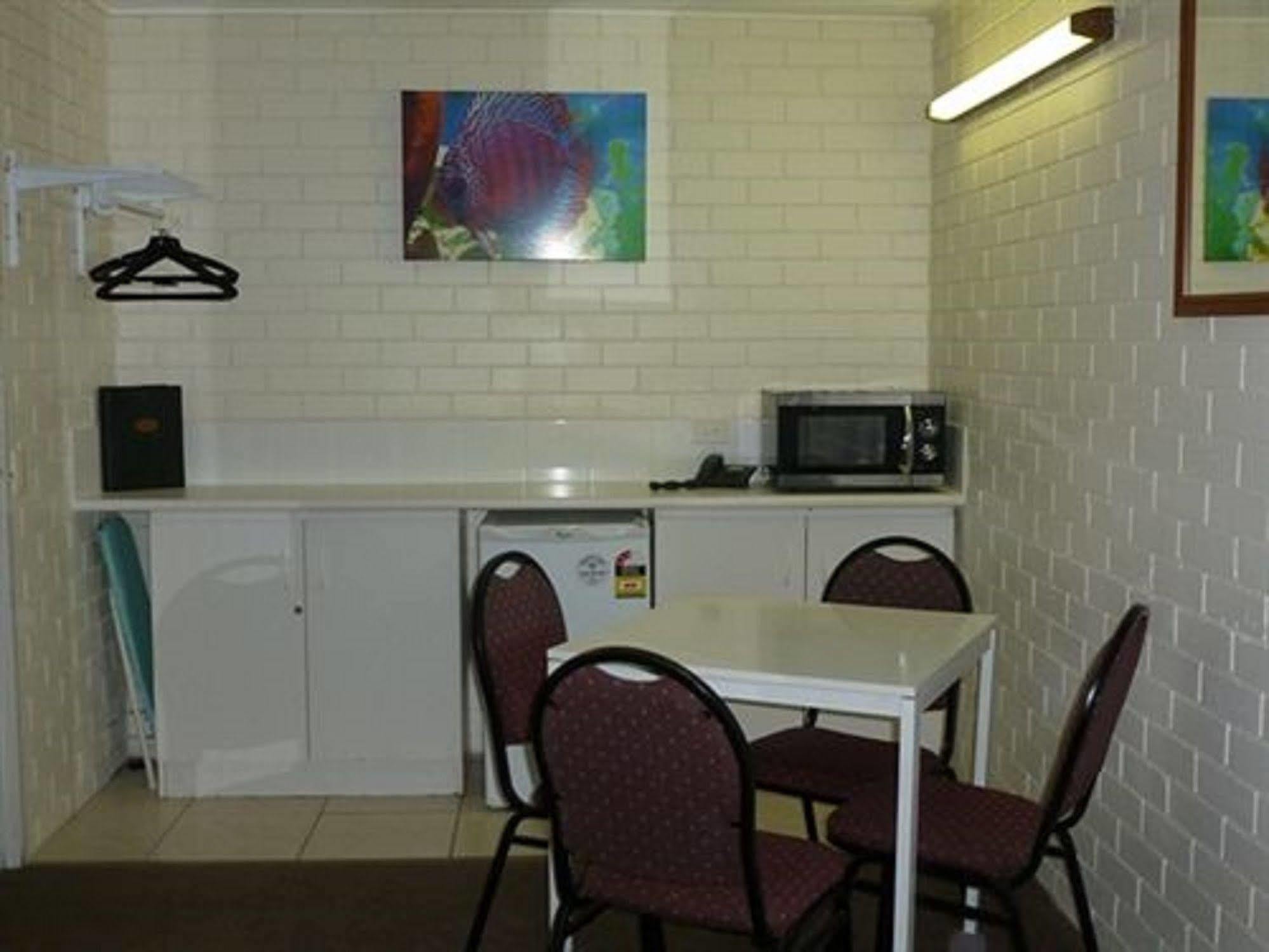 Twin Pines Motel Mooloolaba Εξωτερικό φωτογραφία