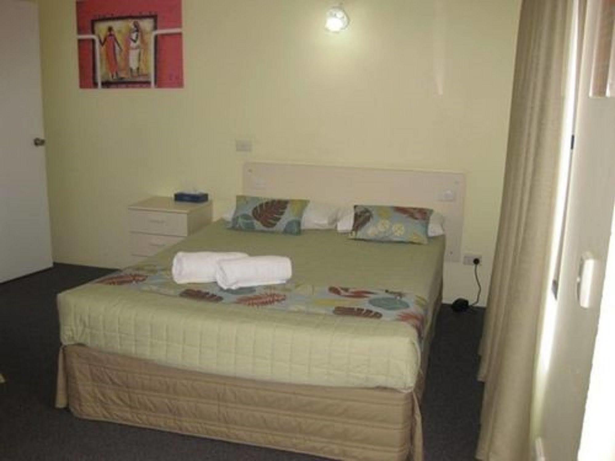 Twin Pines Motel Mooloolaba Εξωτερικό φωτογραφία