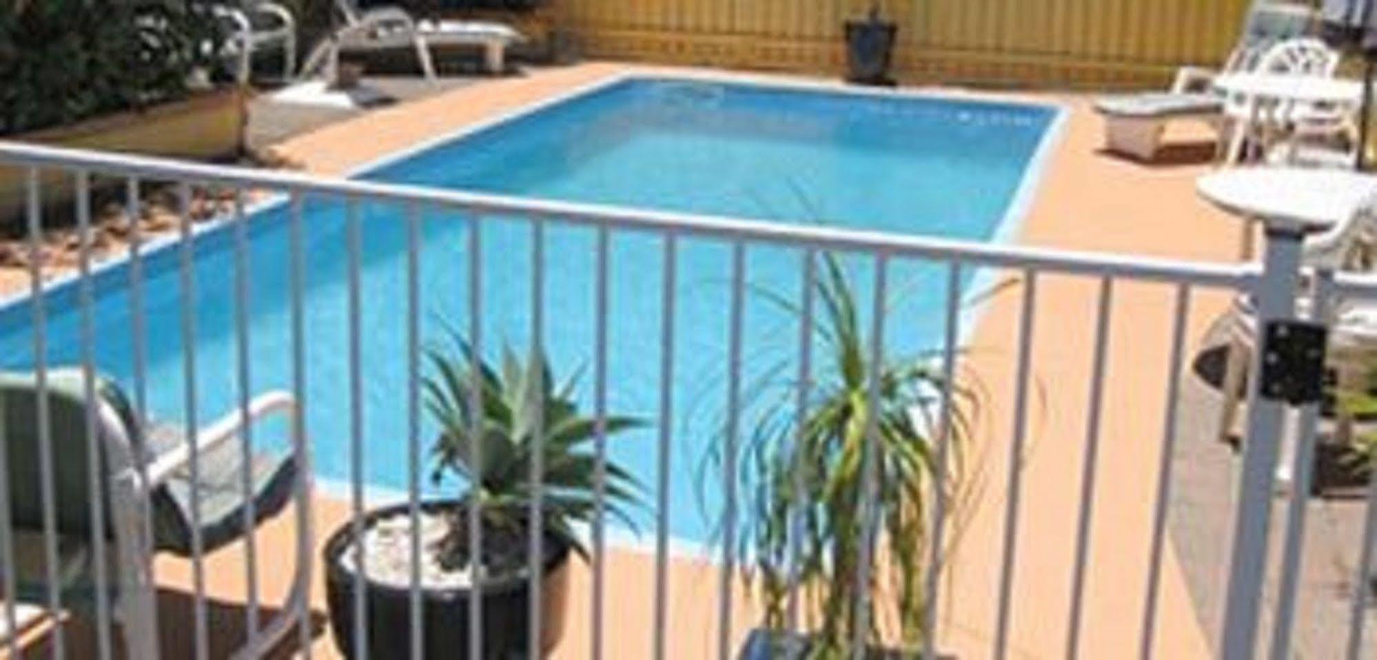 Twin Pines Motel Mooloolaba Εξωτερικό φωτογραφία